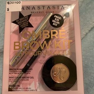Anastasia Beverly Hills Ombre Brow Kit
